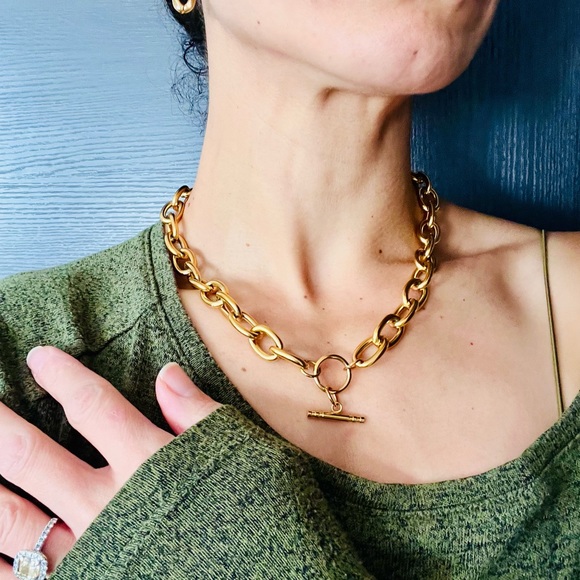 Lili jewelry chunky gold link necklace - Picture 2 of 3